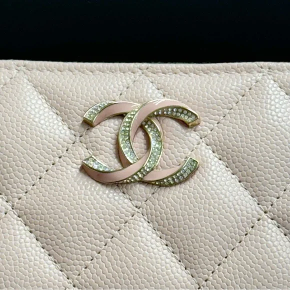 Chanel Pink Quilted Wallet - Picture 5 of 13